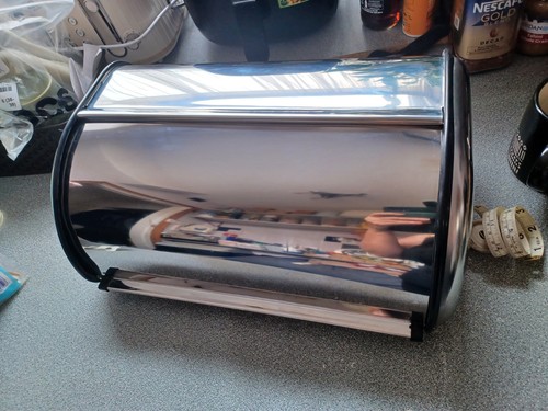 Stainless steel bread bin with - bread,
